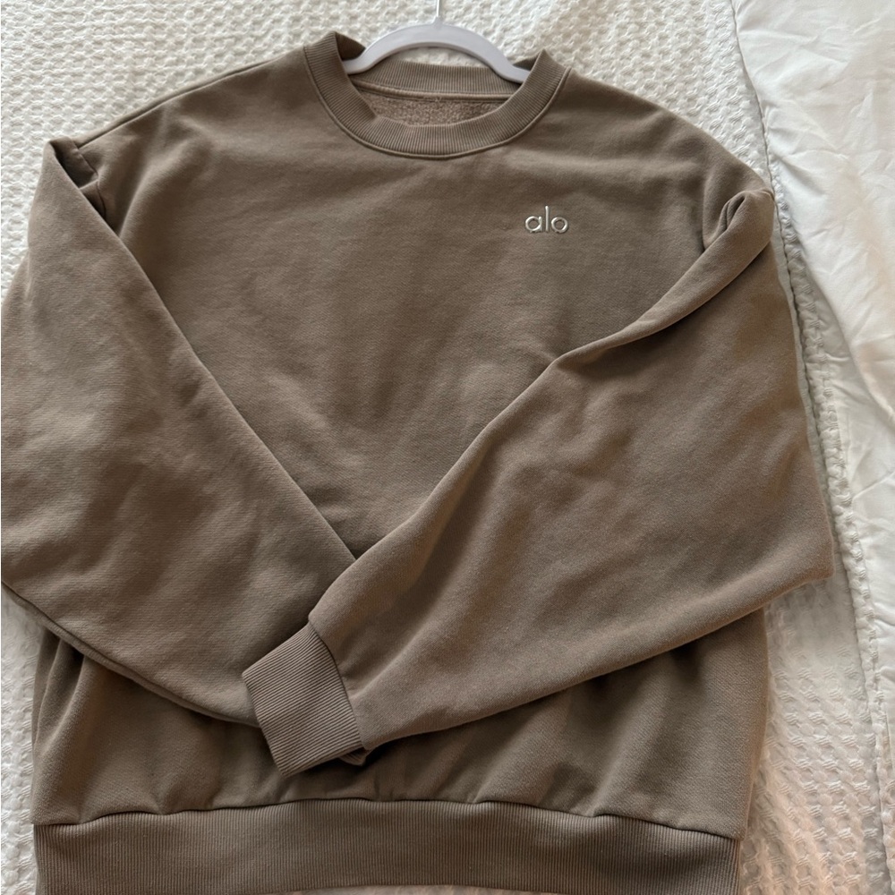 ALO Yoga Tan Crewneck Sweater - S